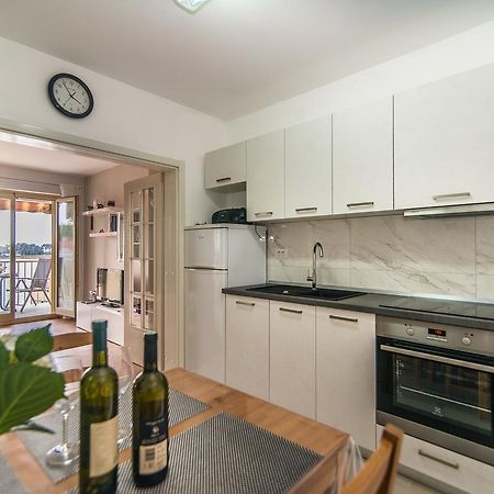 Apartment Vesna Kandlerova Porec Exterior photo